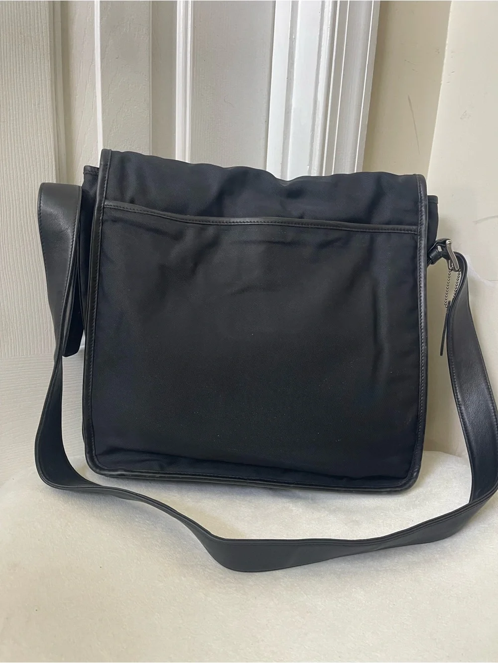 Coach classic messenger